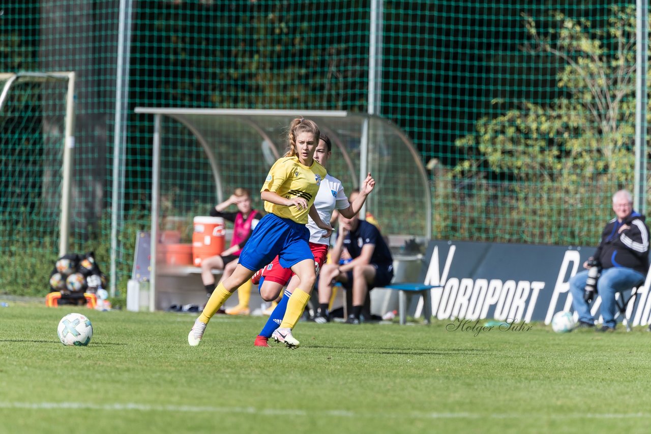 Bild 309 - wBJ Hamburger SV - FC Carl Zeiss Jena : Ergebnis: 5:1